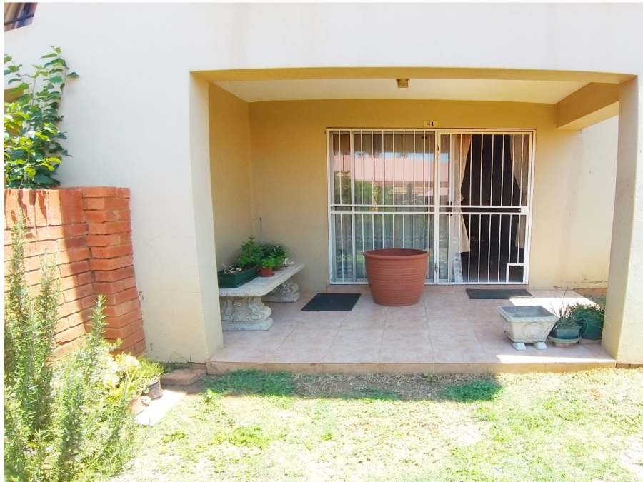 2 Bedroom Property for Sale in Montana Gauteng