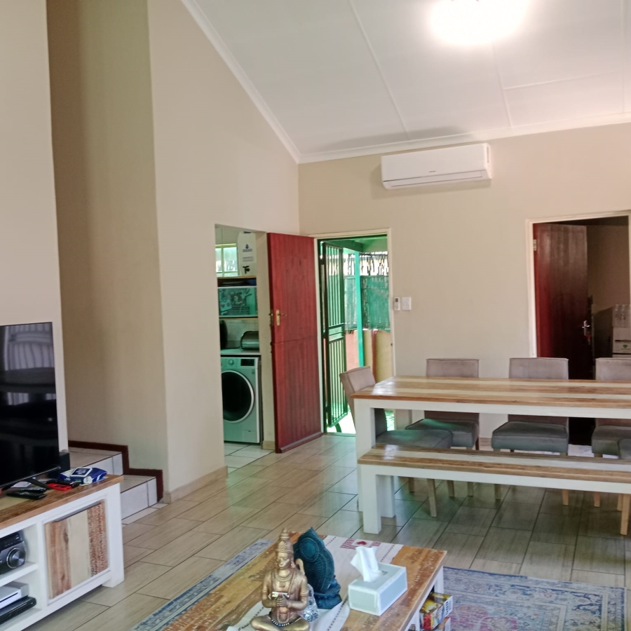 2 Bedroom Property for Sale in Halfway Gardens Gauteng