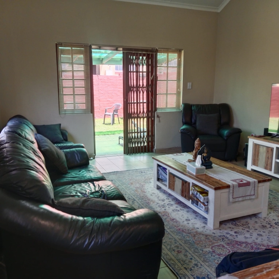 2 Bedroom Property for Sale in Halfway Gardens Gauteng