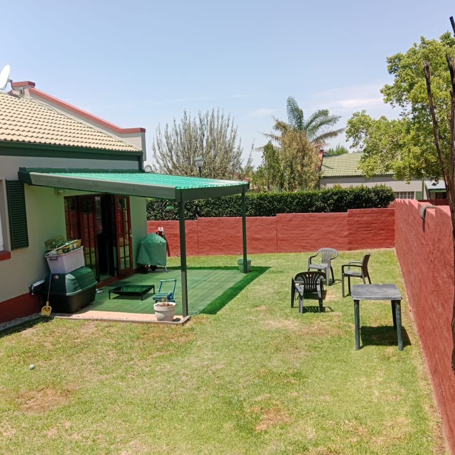 2 Bedroom Property for Sale in Halfway Gardens Gauteng