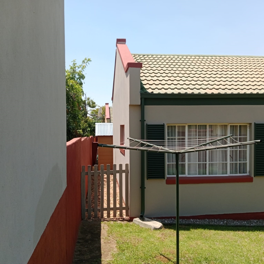 2 Bedroom Property for Sale in Halfway Gardens Gauteng