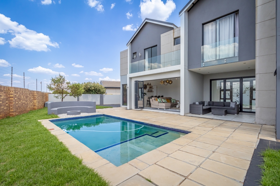 4 Bedroom Property for Sale in Midstream Estate Gauteng