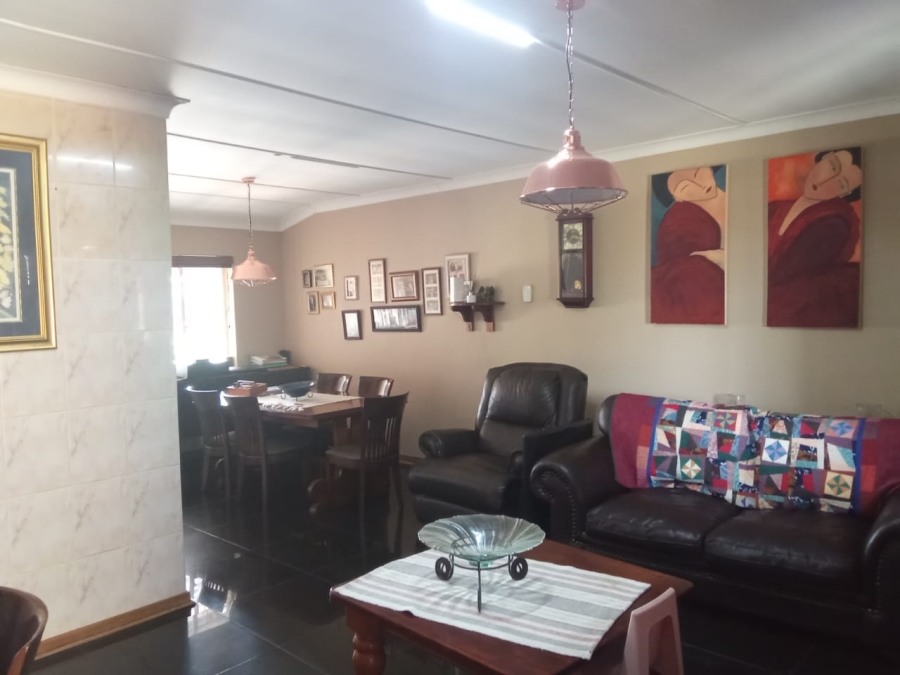 4 Bedroom Property for Sale in Mindalore Gauteng