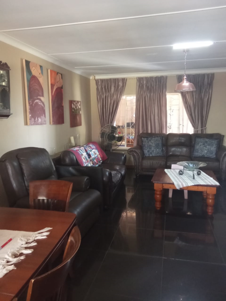 4 Bedroom Property for Sale in Mindalore Gauteng