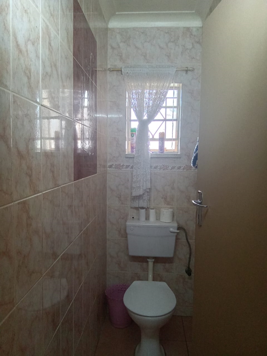 4 Bedroom Property for Sale in Mindalore Gauteng