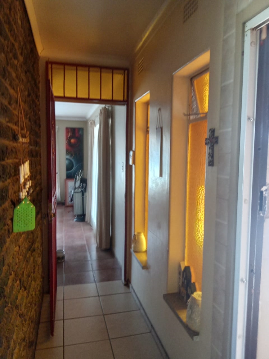 4 Bedroom Property for Sale in Mindalore Gauteng