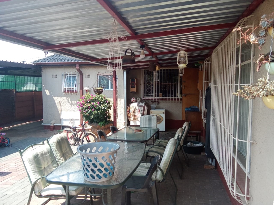 4 Bedroom Property for Sale in Mindalore Gauteng