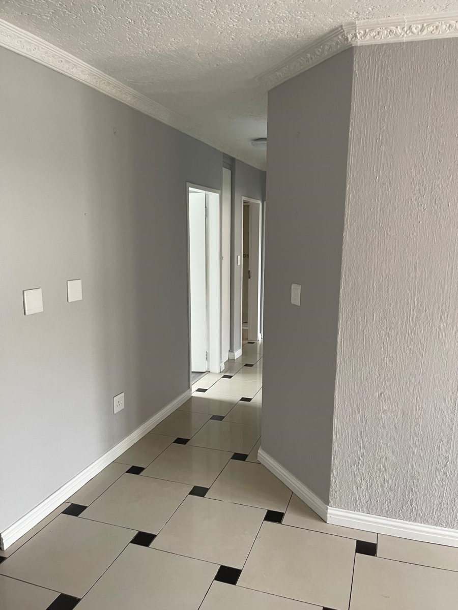 3 Bedroom Property for Sale in Gleneagles Gauteng