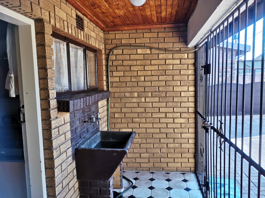 3 Bedroom Property for Sale in Kenleaf Gauteng