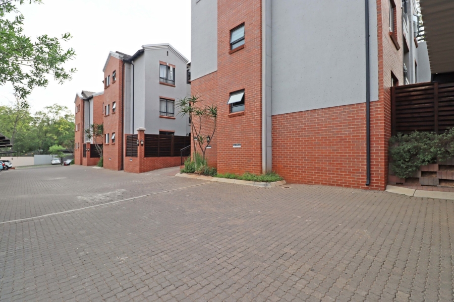 1 Bedroom Property for Sale in Bryanston Gauteng