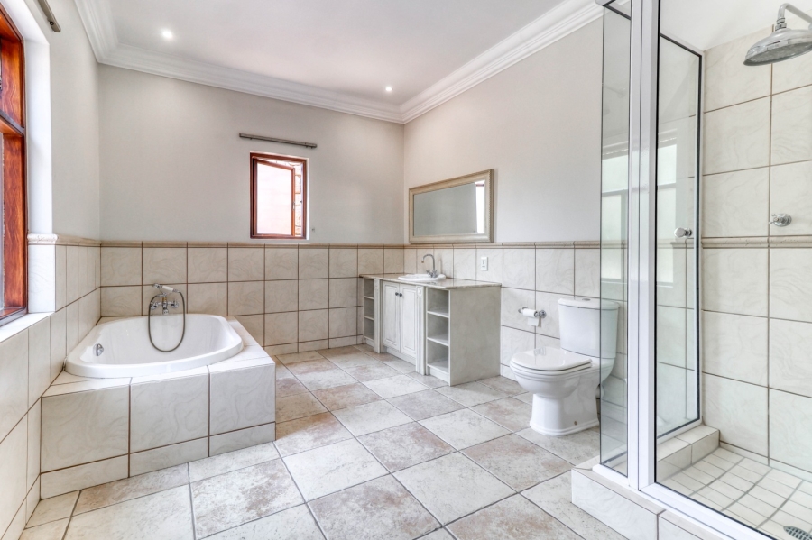 4 Bedroom Property for Sale in Dainfern Golf Estate Gauteng