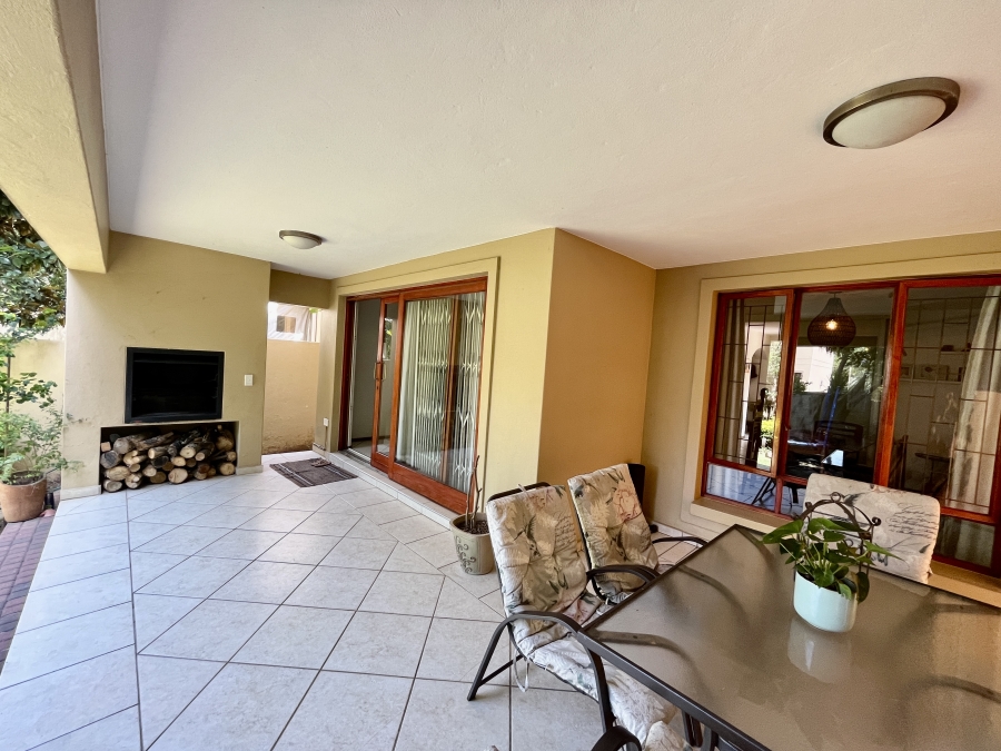 3 Bedroom Property for Sale in Barbeque Downs Gauteng