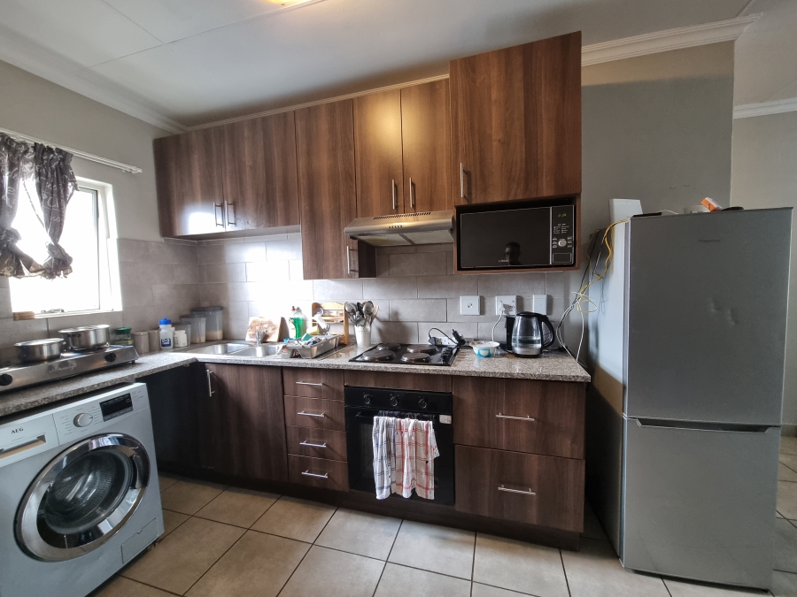 3 Bedroom Property for Sale in Noordwyk Gauteng