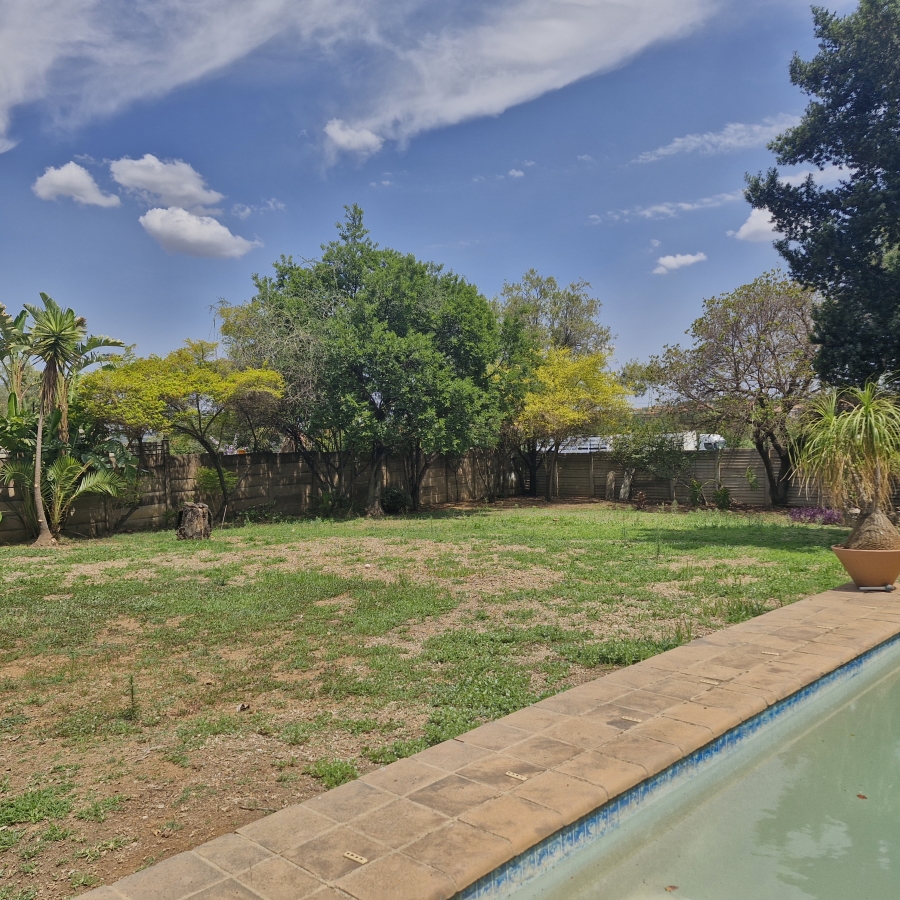 3 Bedroom Property for Sale in Rooihuiskraal Gauteng