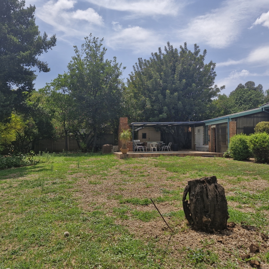 3 Bedroom Property for Sale in Rooihuiskraal Gauteng