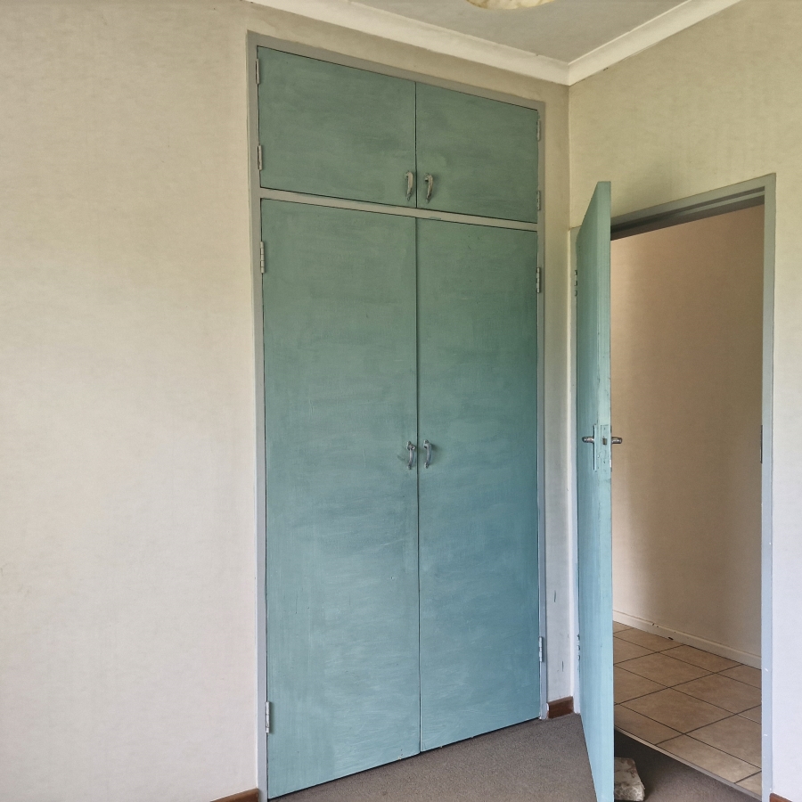 3 Bedroom Property for Sale in Rooihuiskraal Gauteng