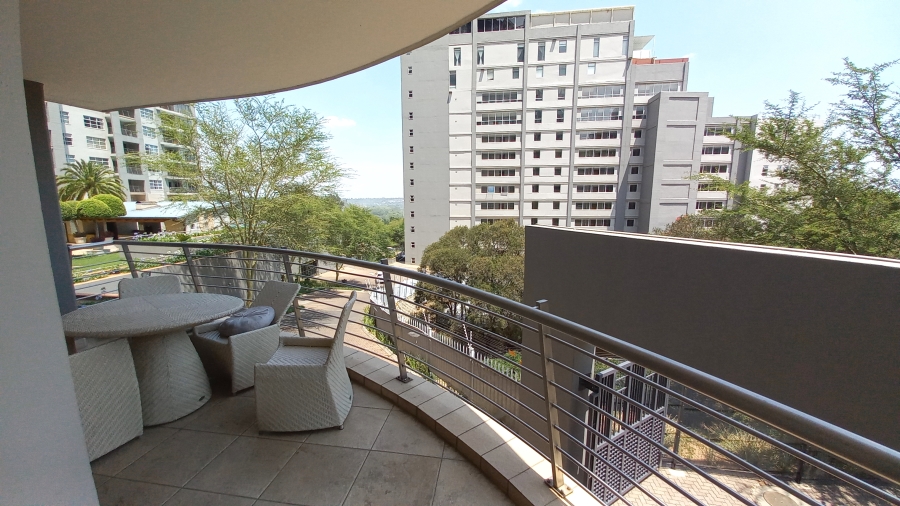 To Let 2 Bedroom Property for Rent in Sandhurst Gauteng