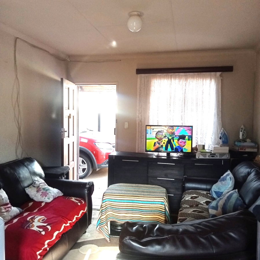 2 Bedroom Property for Sale in Windmill Park Gauteng