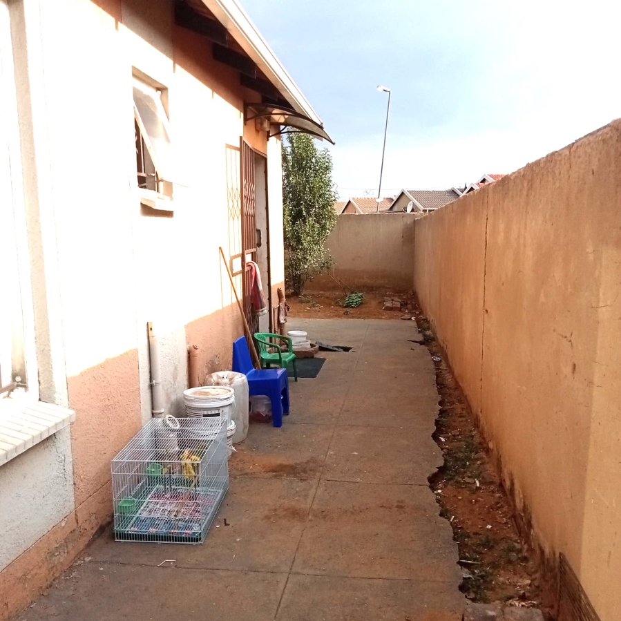 2 Bedroom Property for Sale in Windmill Park Gauteng