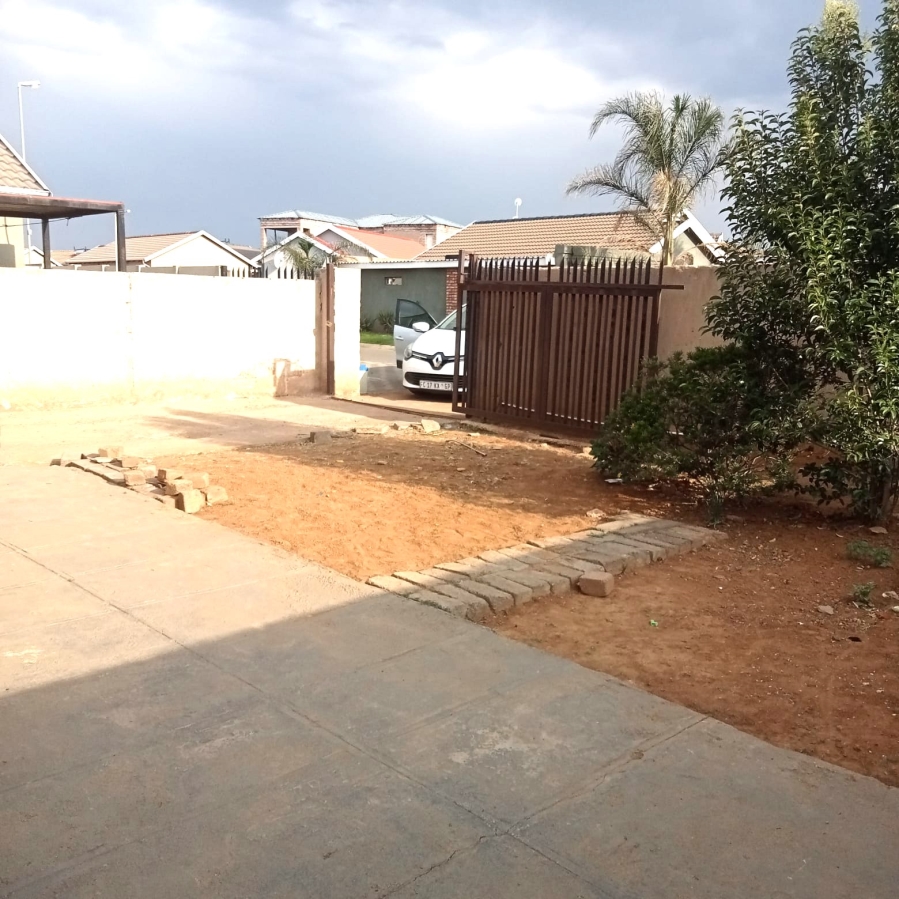 2 Bedroom Property for Sale in Windmill Park Gauteng