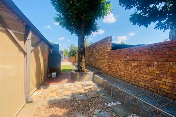 4 Bedroom Property for Sale in The Orchards Gauteng