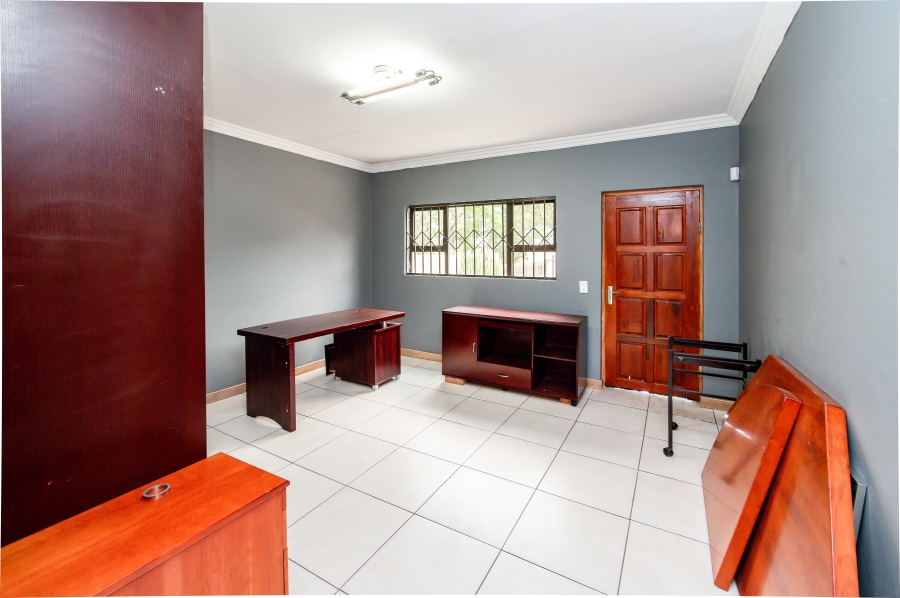 3 Bedroom Property for Sale in Vorna Valley Gauteng