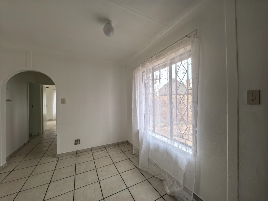 To Let 2 Bedroom Property for Rent in Doornpoort Gauteng