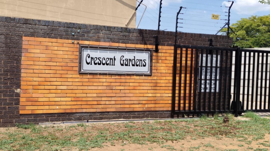 2 Bedroom Property for Sale in Parkhill Gardens Gauteng