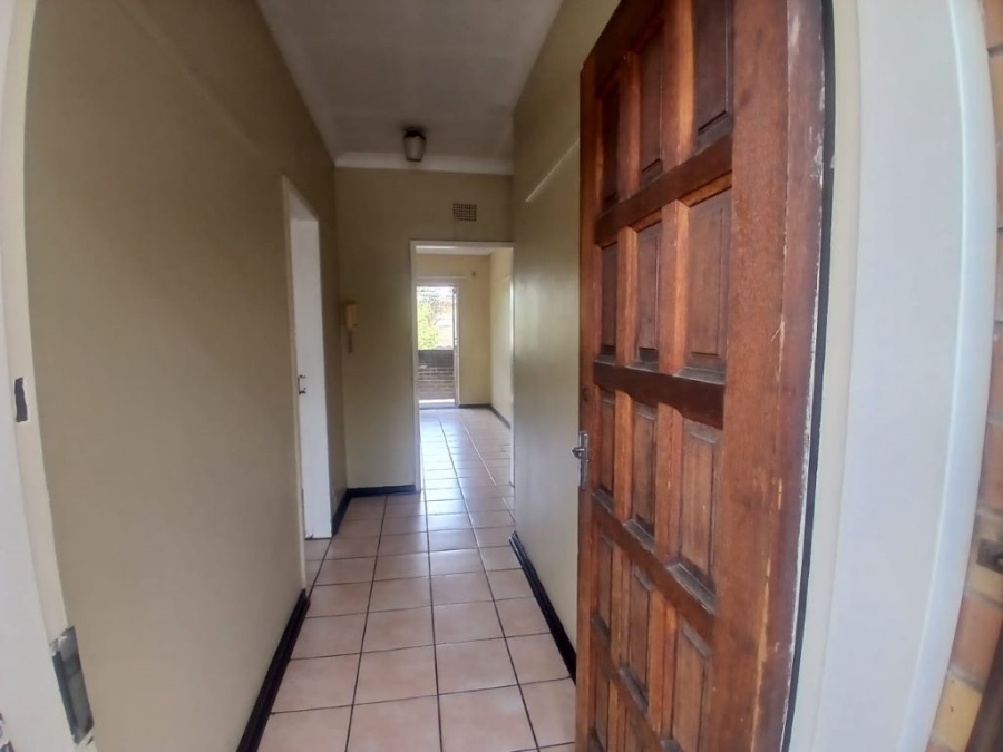 2 Bedroom Property for Sale in Parkhill Gardens Gauteng