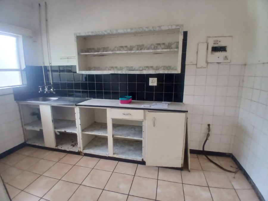 2 Bedroom Property for Sale in Parkhill Gardens Gauteng