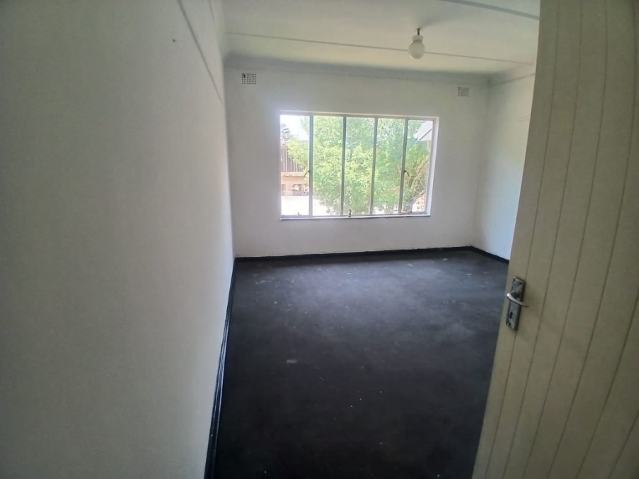 2 Bedroom Property for Sale in Parkhill Gardens Gauteng