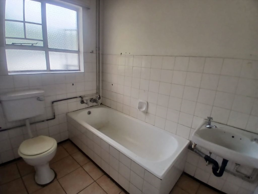 2 Bedroom Property for Sale in Parkhill Gardens Gauteng