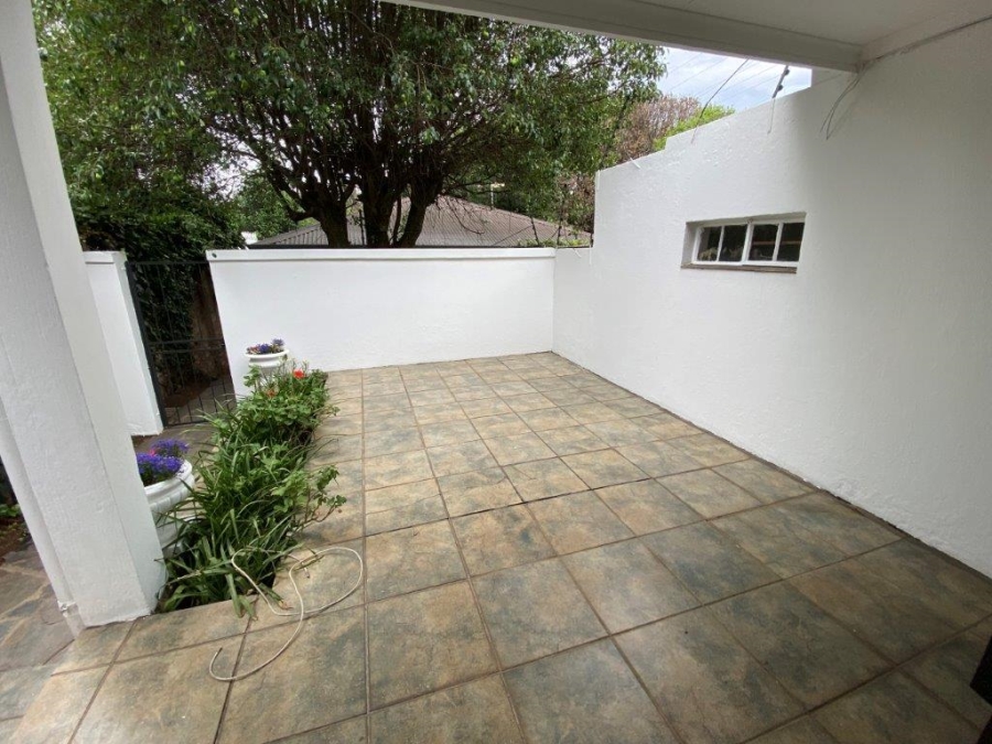 To Let 1 Bedroom Property for Rent in Parktown Gauteng