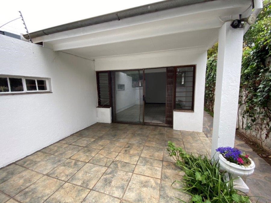 To Let 1 Bedroom Property for Rent in Parktown Gauteng