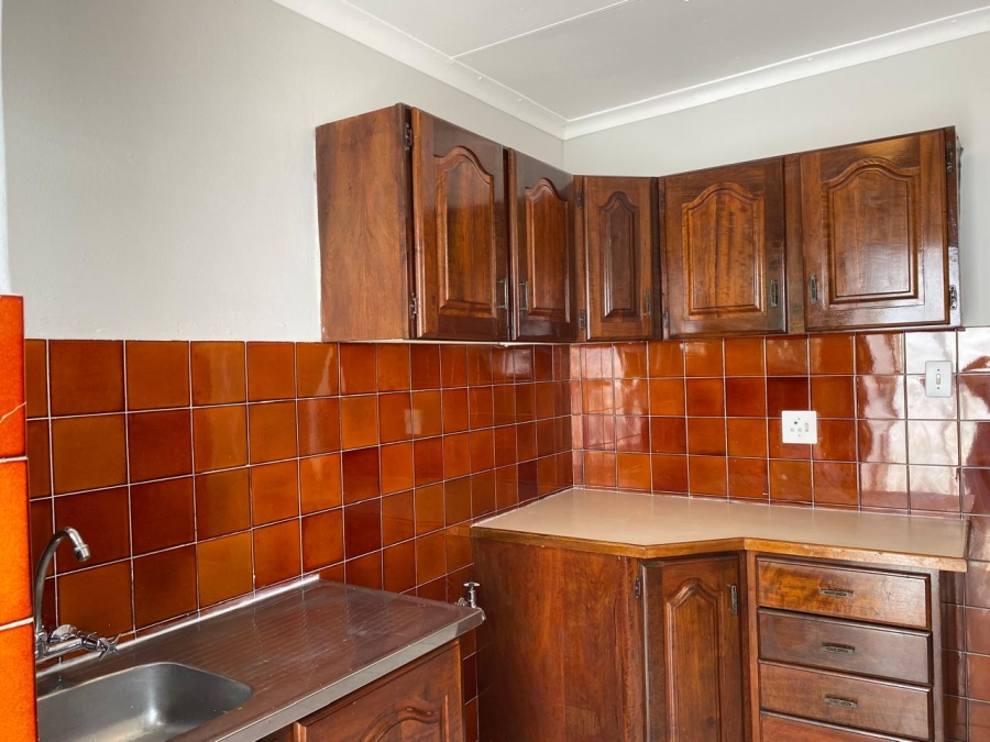 To Let 1 Bedroom Property for Rent in Parktown Gauteng