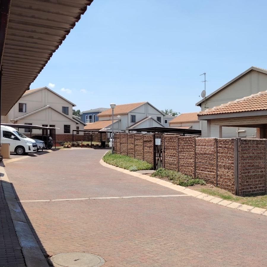 3 Bedroom Property for Sale in Carlswald Gauteng