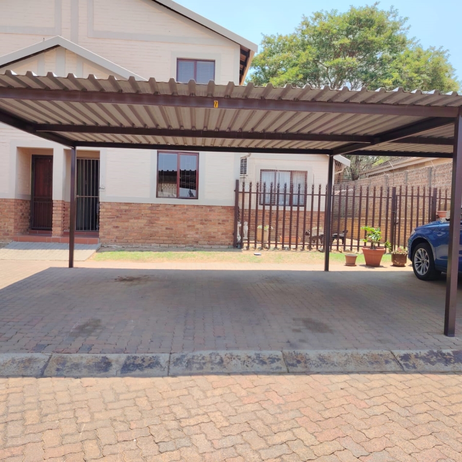 3 Bedroom Property for Sale in Carlswald Gauteng