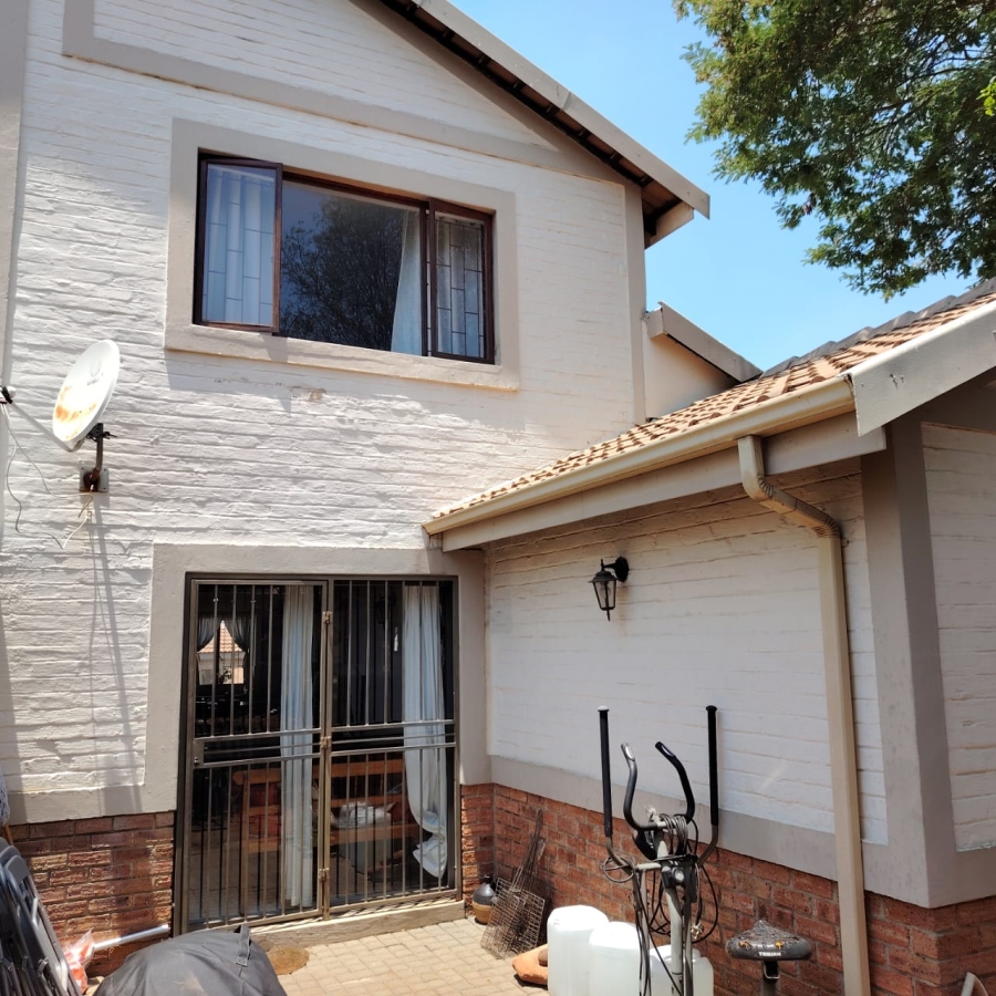 3 Bedroom Property for Sale in Carlswald Gauteng