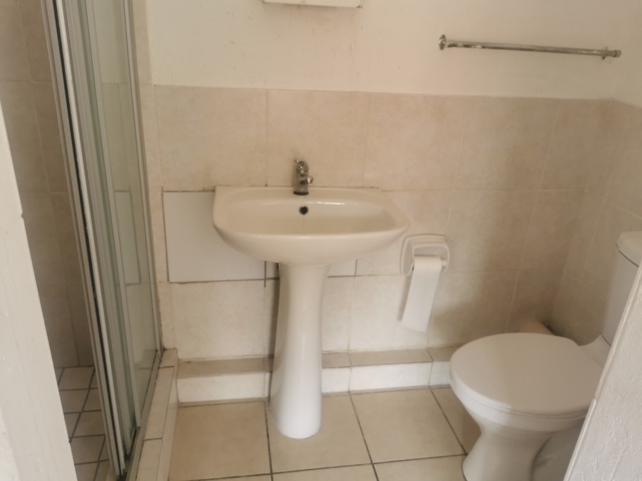 2 Bedroom Property for Sale in Comet Gauteng