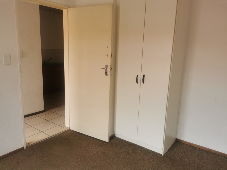 2 Bedroom Property for Sale in Comet Gauteng