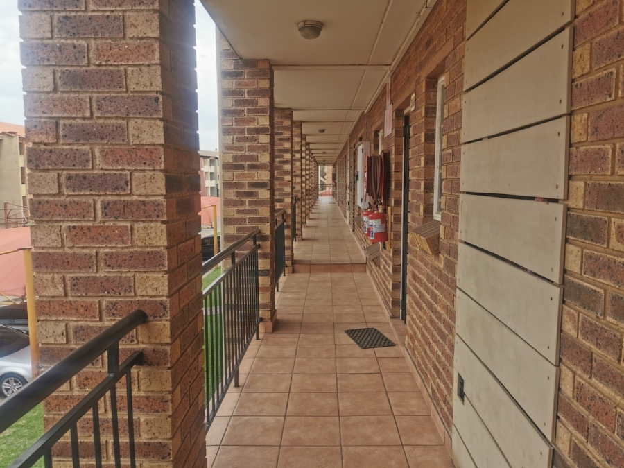 2 Bedroom Property for Sale in Comet Gauteng