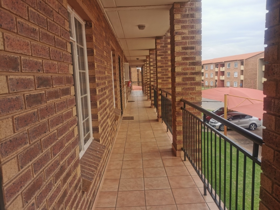 2 Bedroom Property for Sale in Comet Gauteng