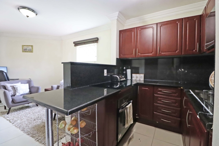 To Let 1 Bedroom Property for Rent in Bryanston Gauteng