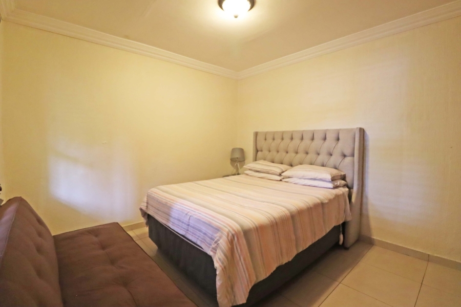 To Let 1 Bedroom Property for Rent in Bryanston Gauteng