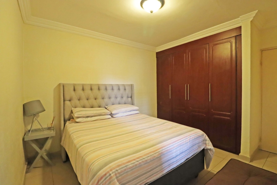 To Let 1 Bedroom Property for Rent in Bryanston Gauteng