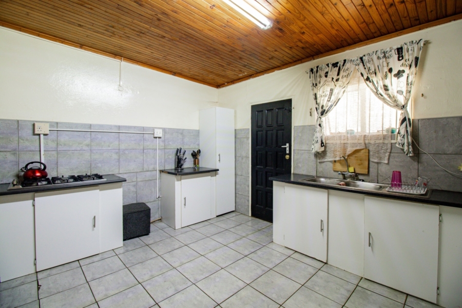 10 Bedroom Property for Sale in Bredell Gauteng