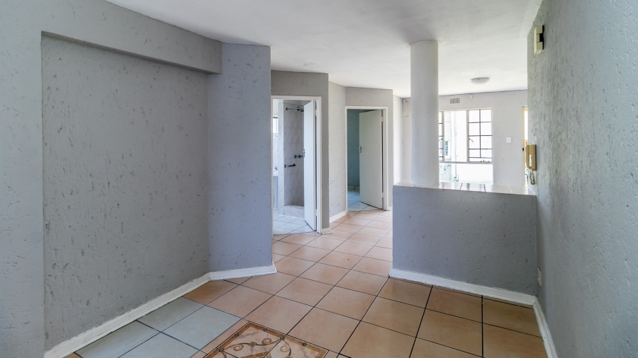 To Let 2 Bedroom Property for Rent in Vorna Valley Gauteng