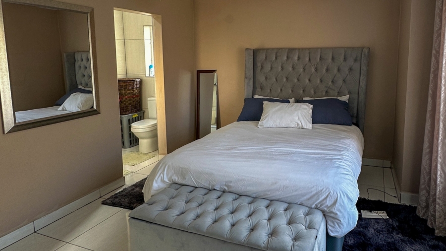 To Let 2 Bedroom Property for Rent in Halfway Gardens Gauteng