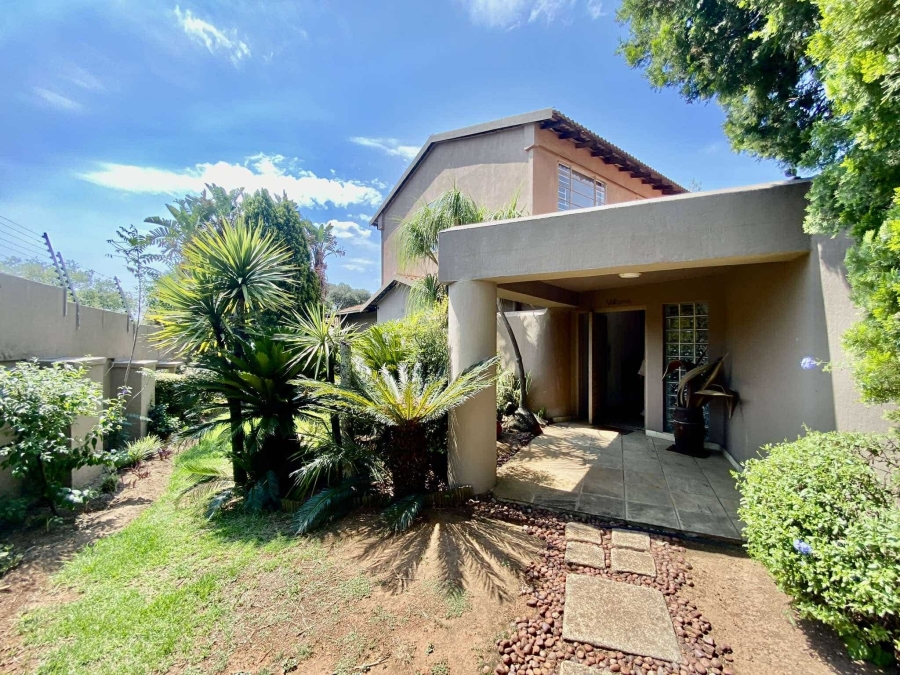 To Let 4 Bedroom Property for Rent in Morningside Manor Gauteng