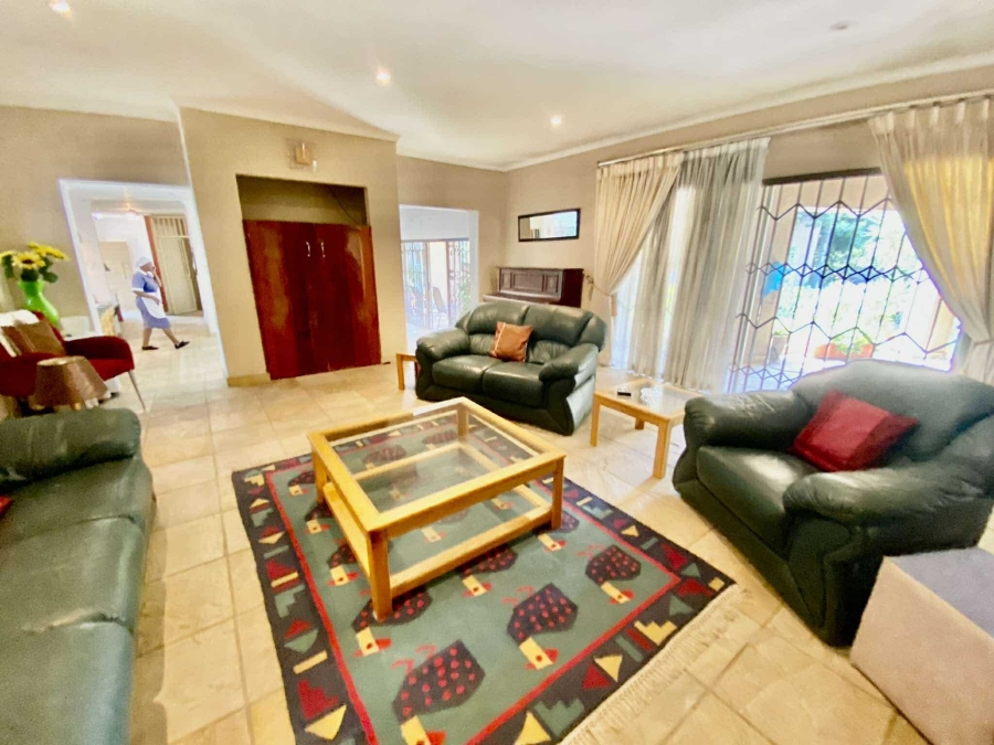 To Let 4 Bedroom Property for Rent in Morningside Manor Gauteng